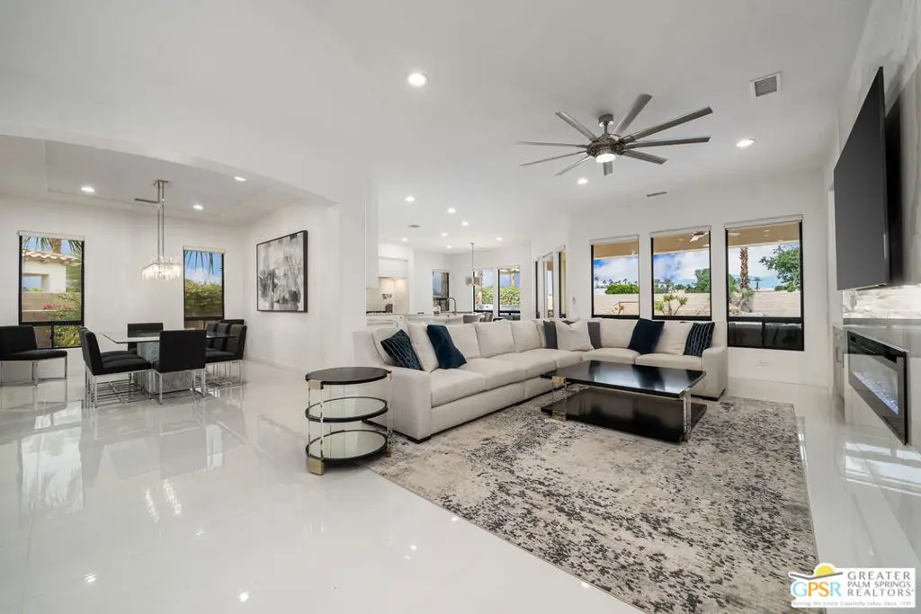 Residential Lease for rent at 74226 Via Venezia, Palm Desert, Riverside County, CA featuring 5 beds and 7 baths
