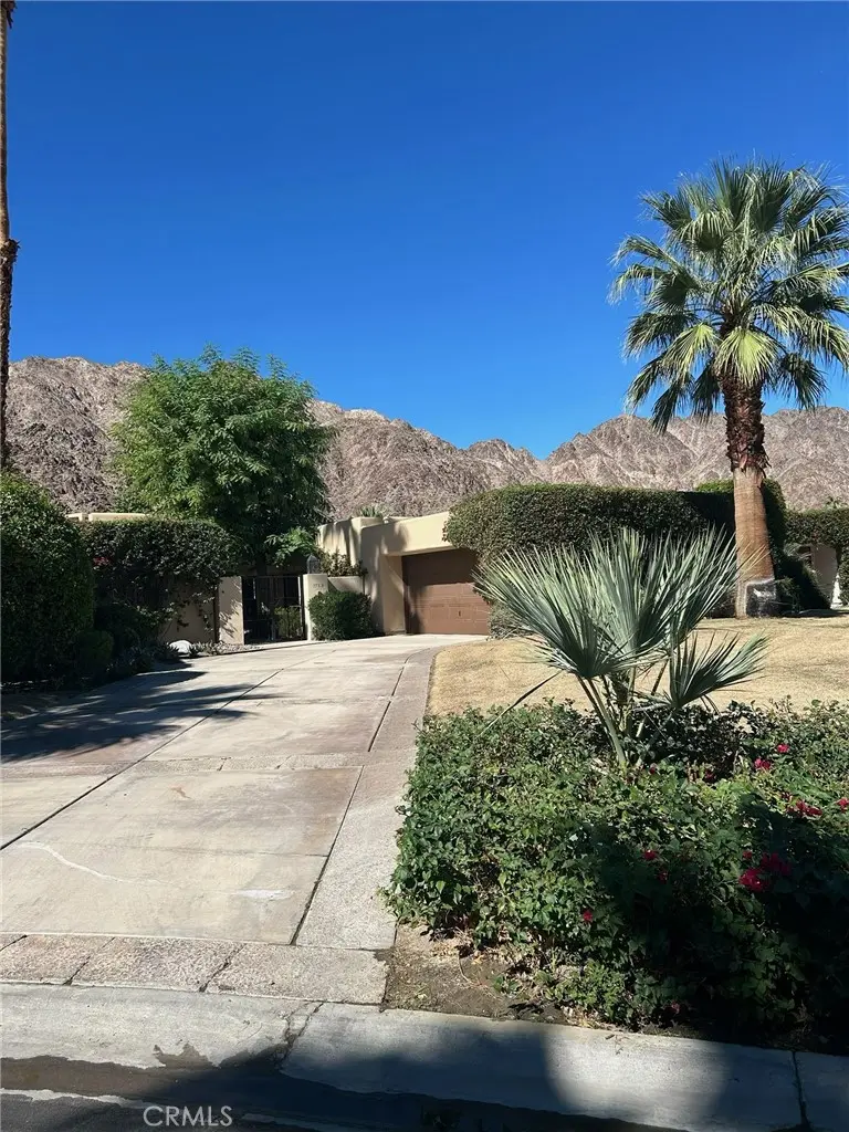 Residential Lease for rent at 77010 Avenida Fernando, La Quinta, Riverside County, CA featuring 3 beds and 3 baths