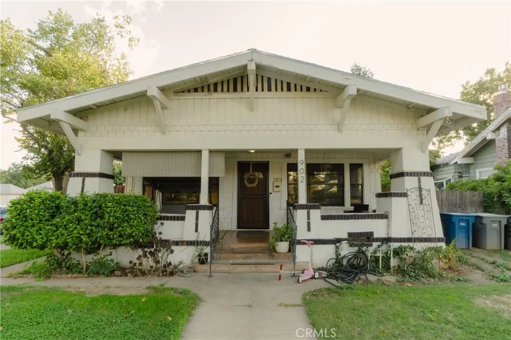 902 W 20th Street, Merced, CA — listing photo 1