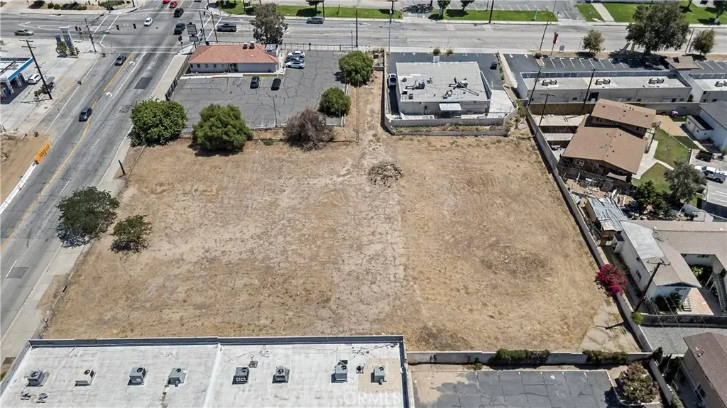 3553 E Highland Avenue, Highland, CA — listing photo 1