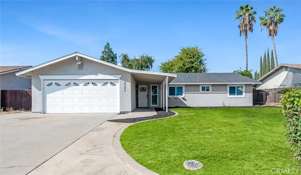 3731 S Mountain, Visalia, CA — listing photo 1