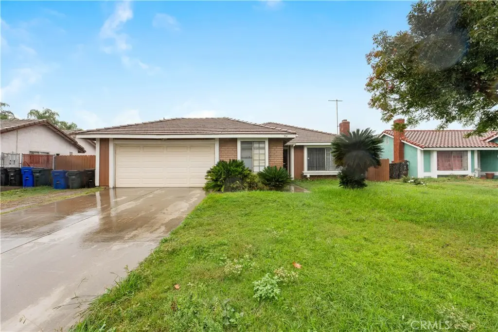 554 W Mariposa, Rialto, CA — listing photo 1