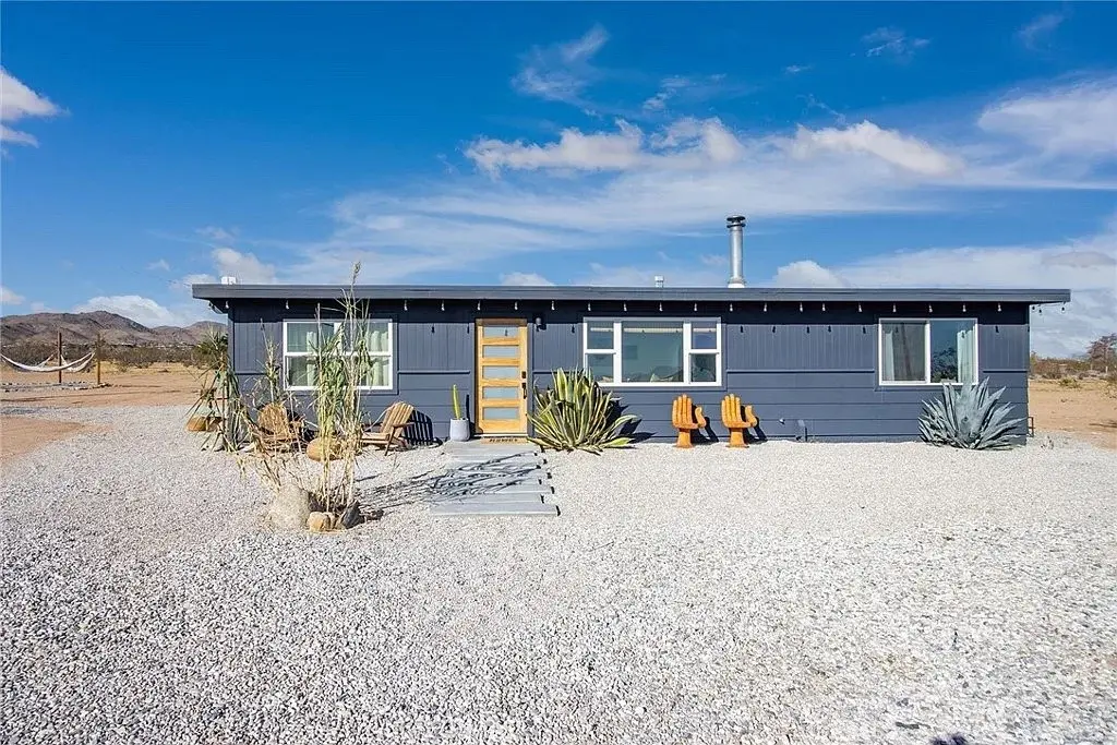 1856 Cambria, Landers, CA — listing photo 1