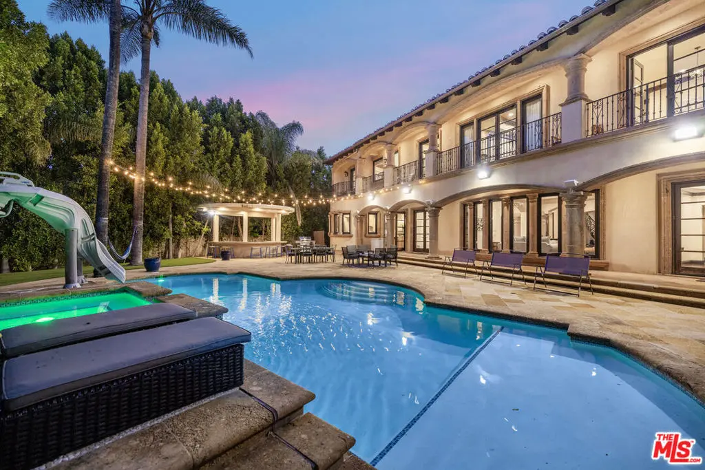 18607 Cassandra Street, Tarzana, CA — listing photo 1