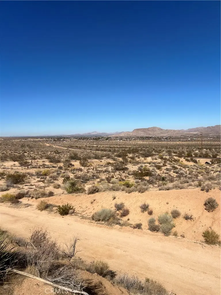 9670 Denrock Road, Apple Valley, CA — listing photo 1