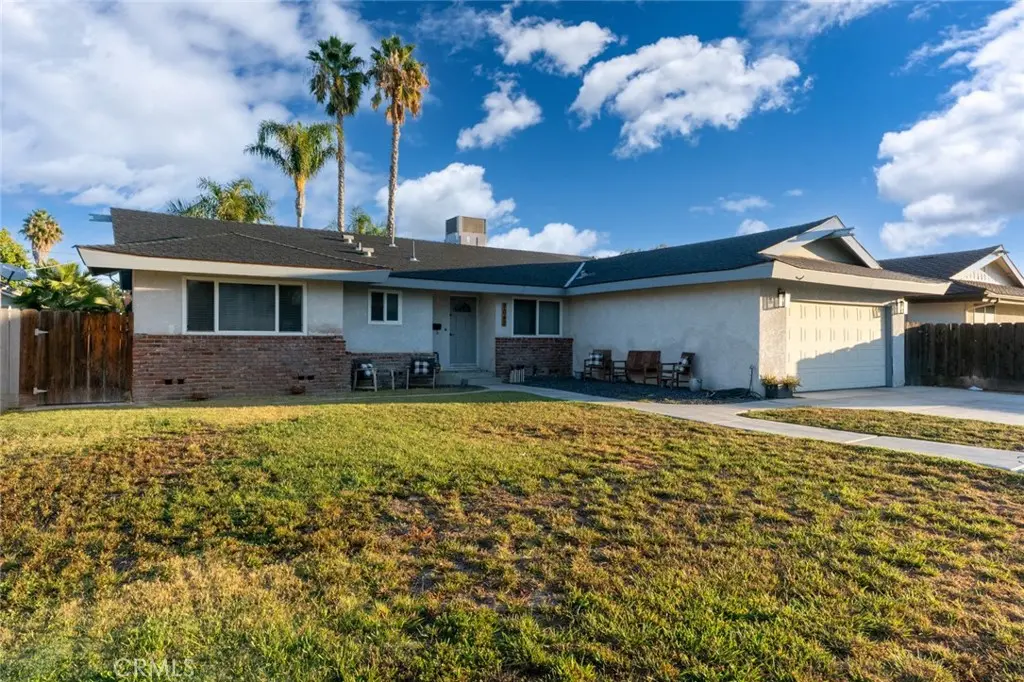 1062 Madison, Los Banos, CA — listing photo 1