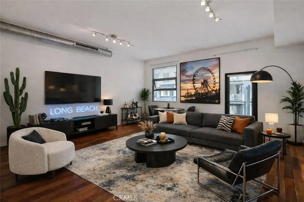 Condominium for sale at 133 The Promenade N 426, Long Beach, CA featuring 1 bed and 1 bath
