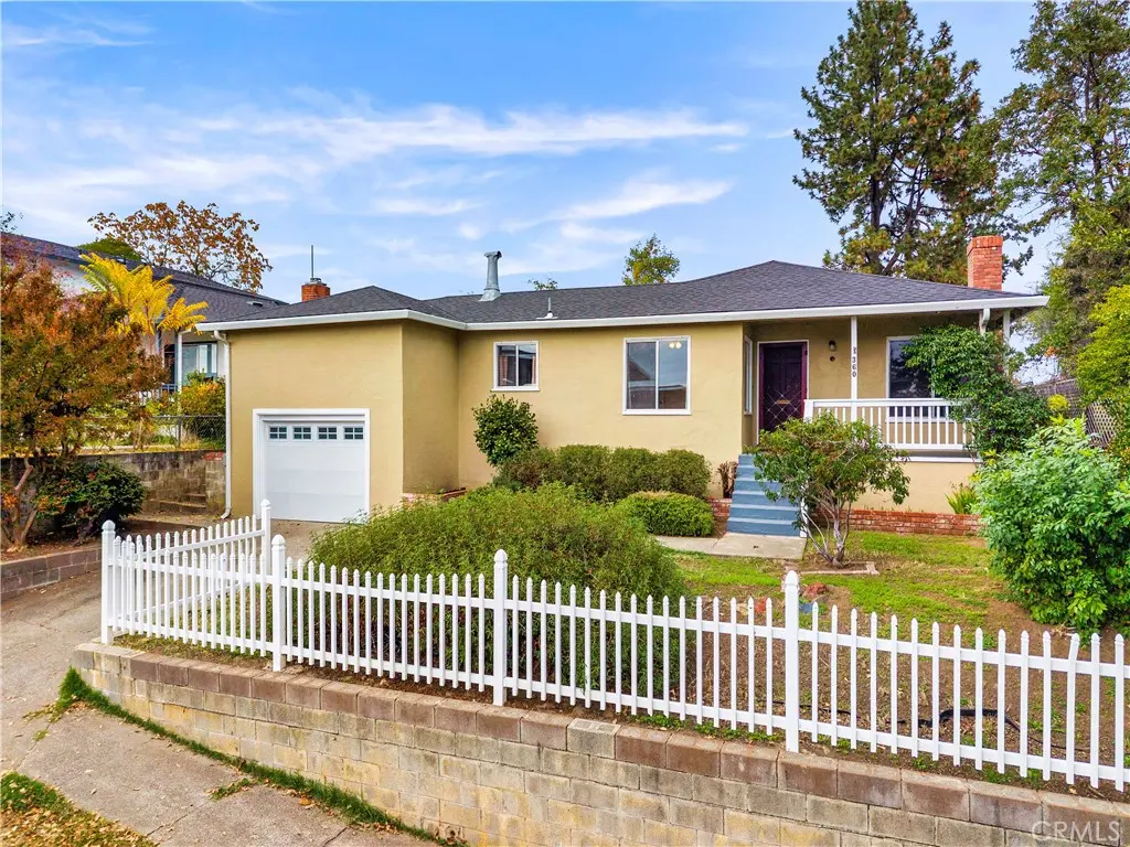 Single Family Residence for sale at 360 3rd, Lakeport, CA featuring 3 beds and 1 bath