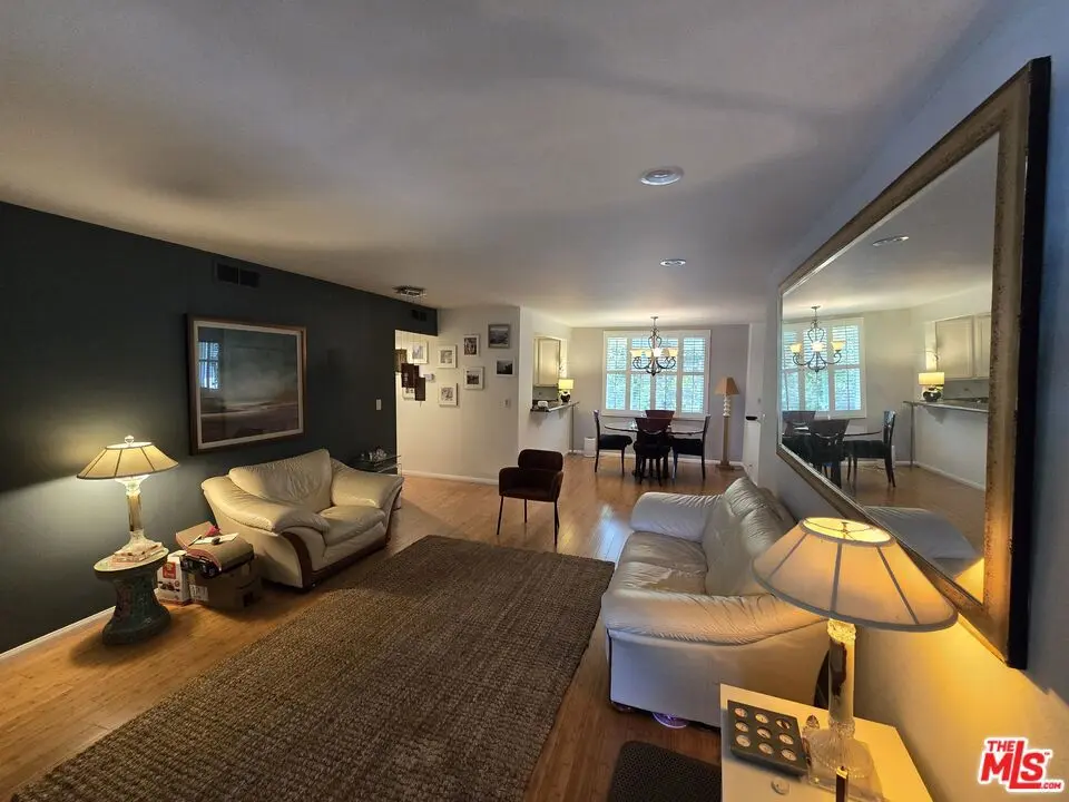 14315 Riverside Drive 105, Sherman Oaks, CA — listing photo 1