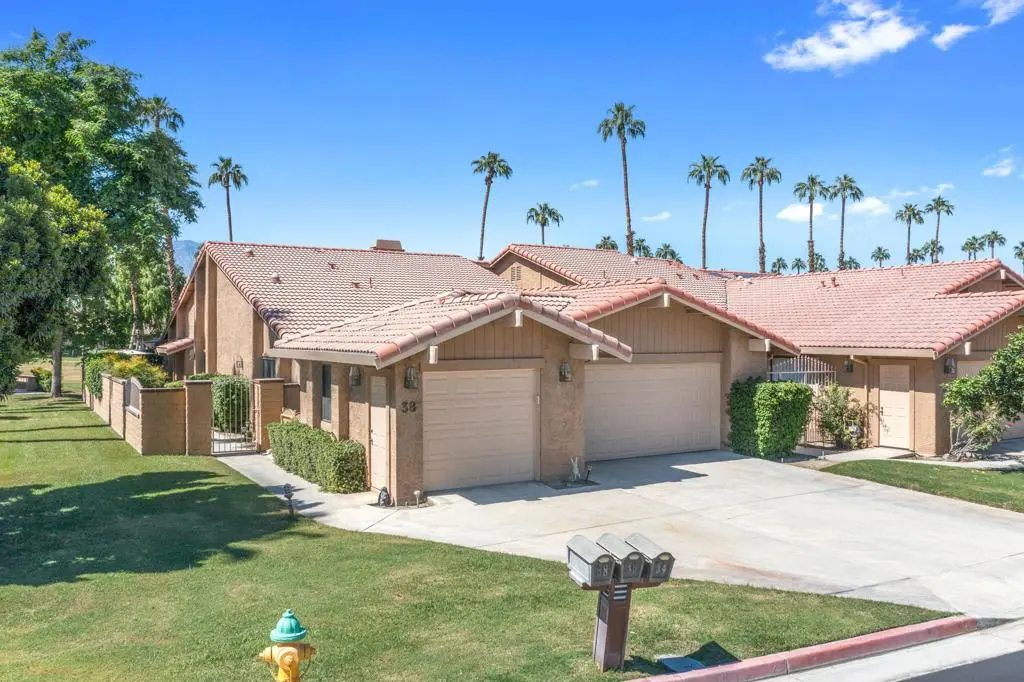 Residential Lease for rent at 38 Conejo Circle, Palm Desert, Riverside County, CA featuring 3 beds and 3 baths