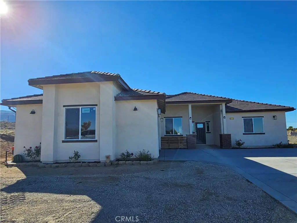 8630 Sahara, Phelan, CA — listing photo 1
