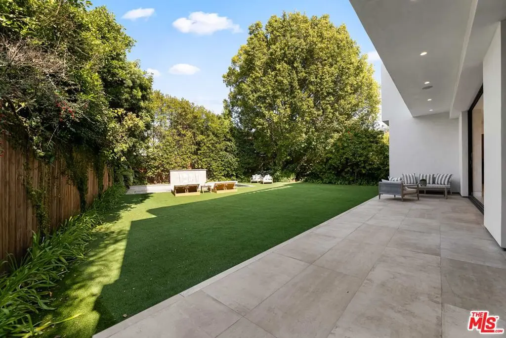 Single Family Residence for sale at 12119 Travis Street, Los Angeles, CA featuring 6 beds and 8 baths