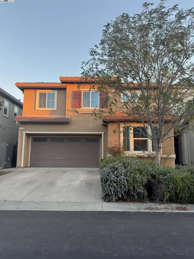 Single Family Residence for sale at 2746 Gracie Pl, Fairfield, CA featuring 4 beds and 3 baths