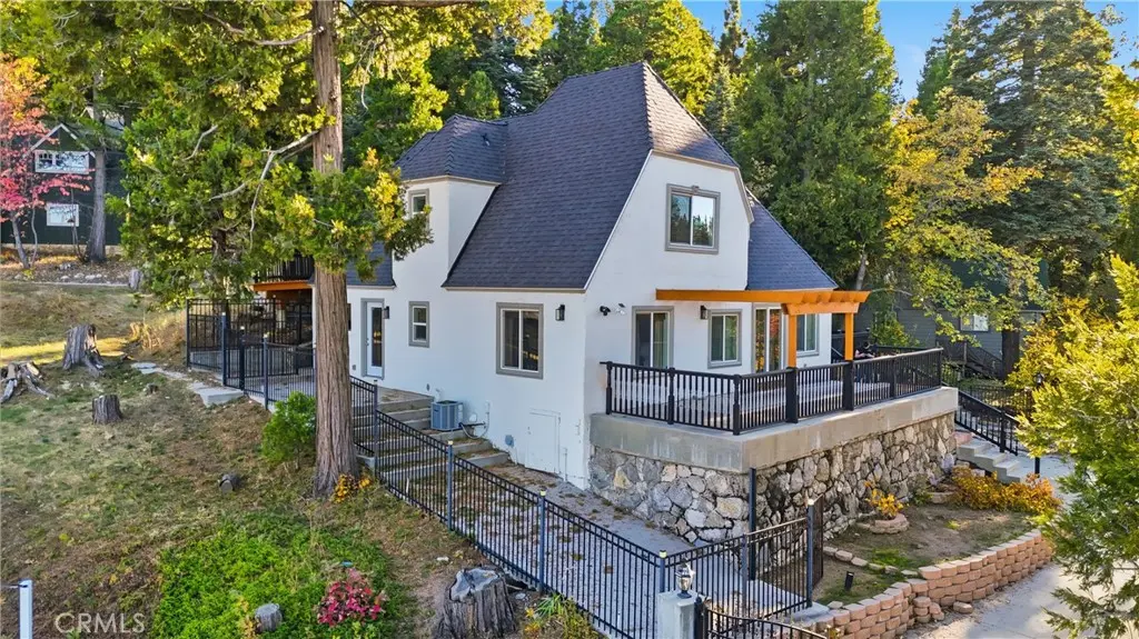 27981 Lakes Edge Road, Lake Arrowhead, CA — listing photo 1