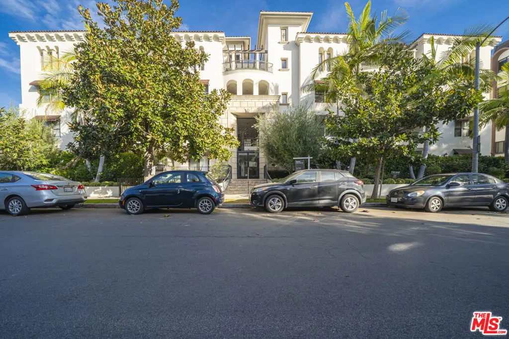 Condominium for sale at 122 N Clark Drive 105, West Hollywood, CA featuring 2 beds and 2 baths