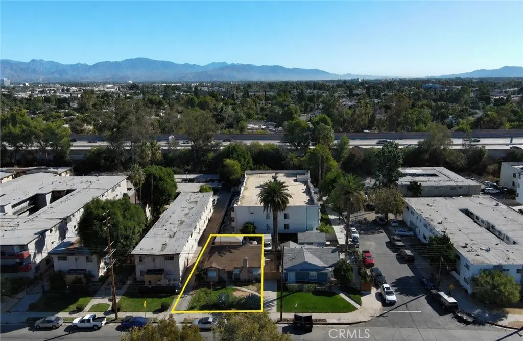 7406 Haskell, Van Nuys, CA — listing photo 1