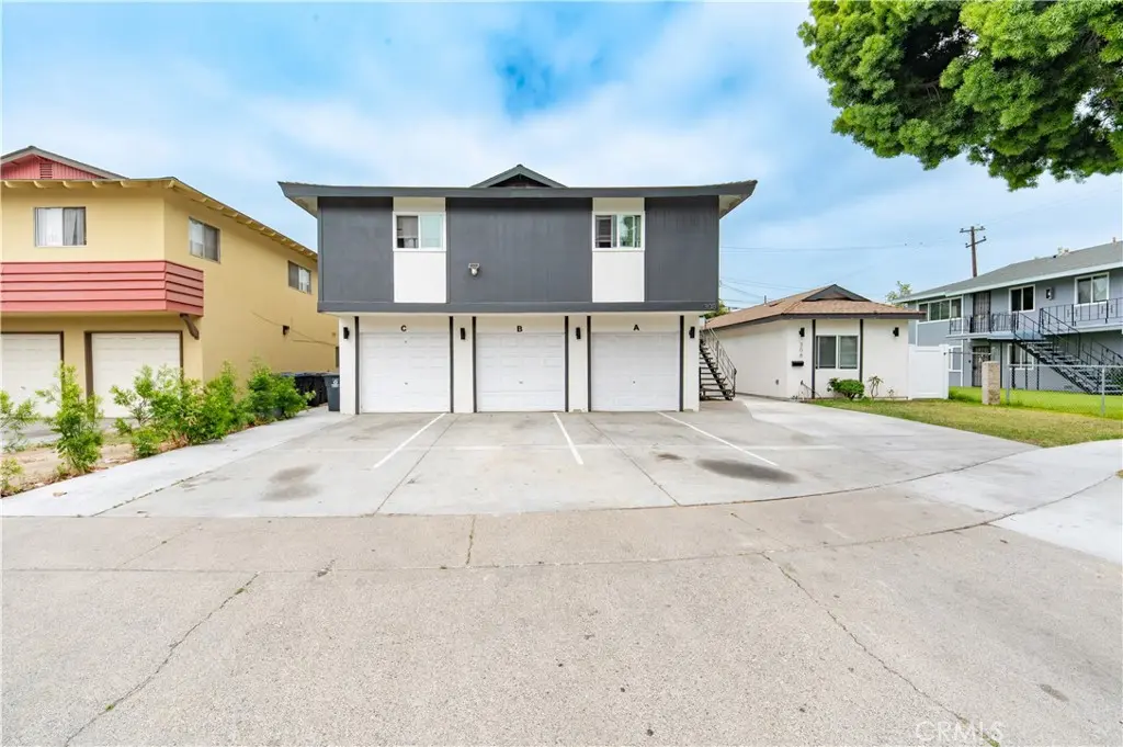 308 S Laurel Street, Santa Ana, CA — listing photo 1