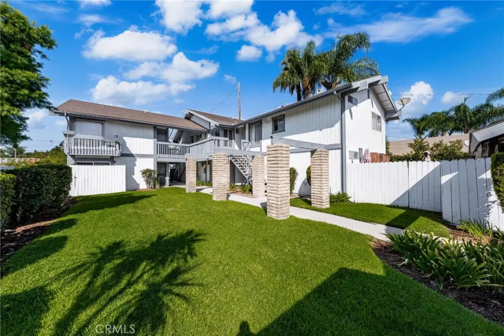 Apartment for sale at 111 N Stanford Avenue, Fullerton, CA