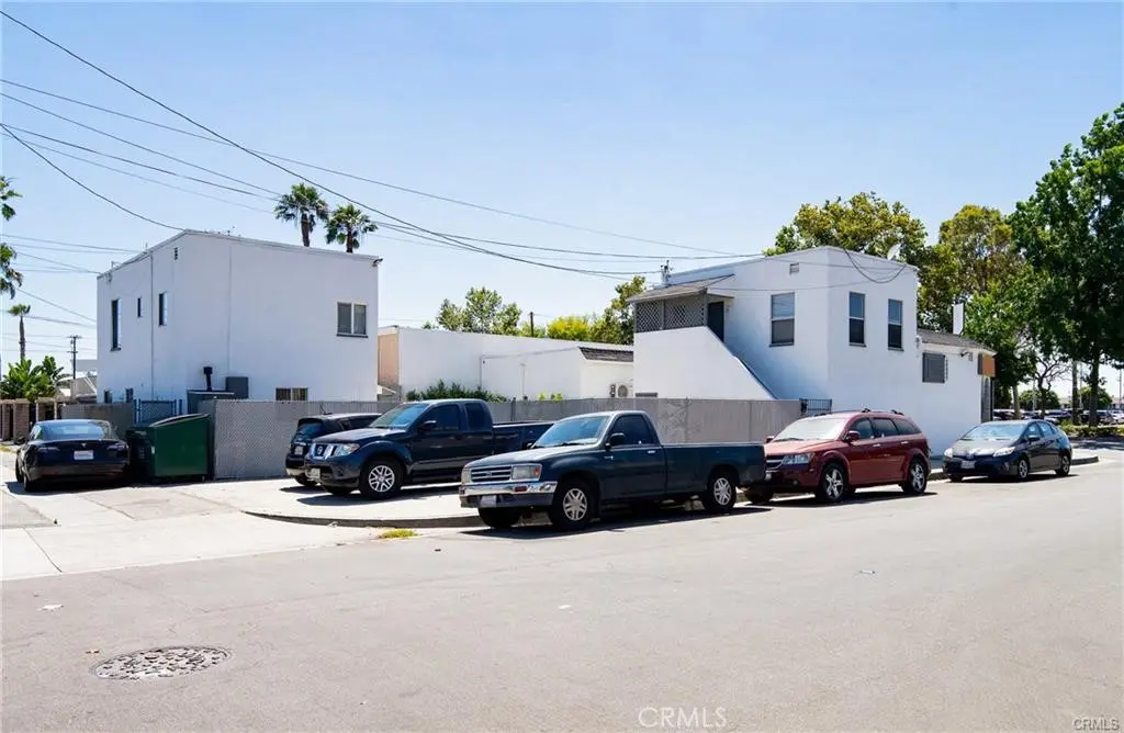 13000 Paramount, Downey, CA — listing photo 1