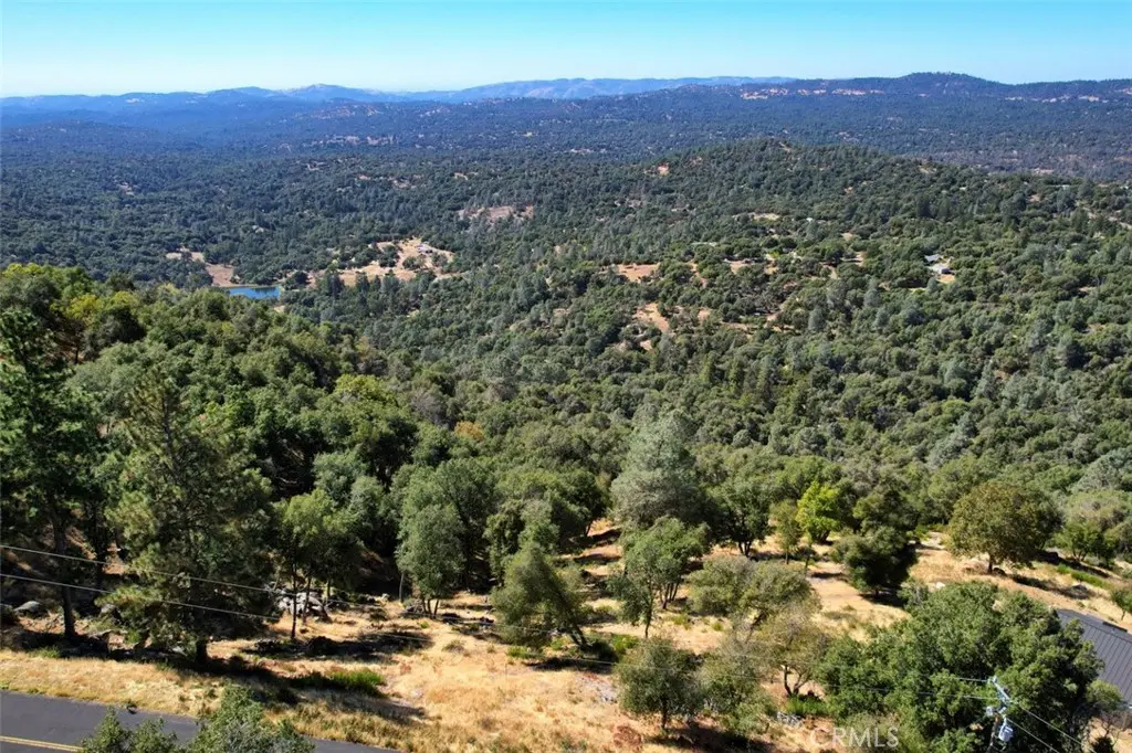 5635 Clouds, Mariposa, CA — listing photo 1