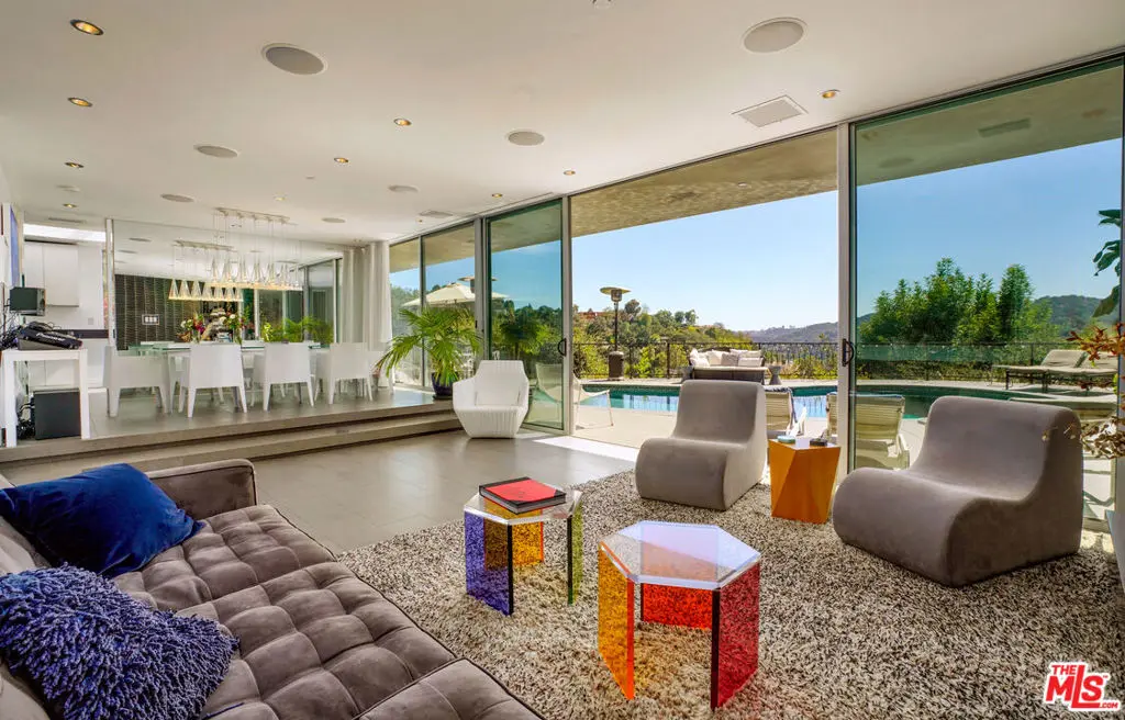 Residential Lease for rent at 9738 Arby Drive, Beverly Hills, Los Angeles County, CA featuring 4 beds and 3 baths