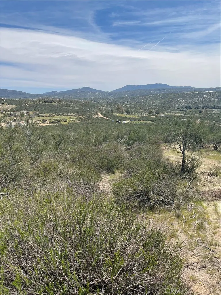 55 Madera Drive, Hemet, CA — listing photo 1