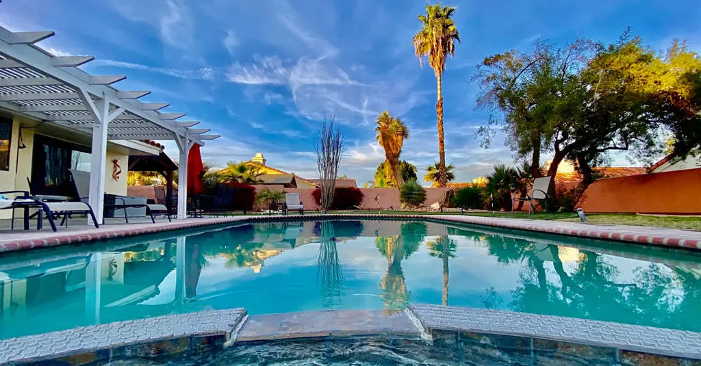 Residential Lease for rent at 43622 Warner Trail, Palm Desert, Riverside County, CA featuring 3 beds and 2 baths