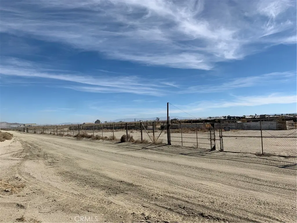 2551 Bella Dr, Adelanto, CA — listing photo 1