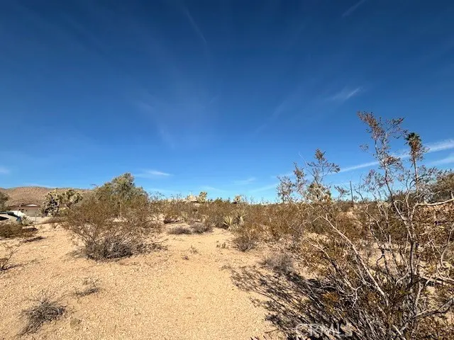 5747 Marvin Drive, Yucca Valley, CA — listing photo 1