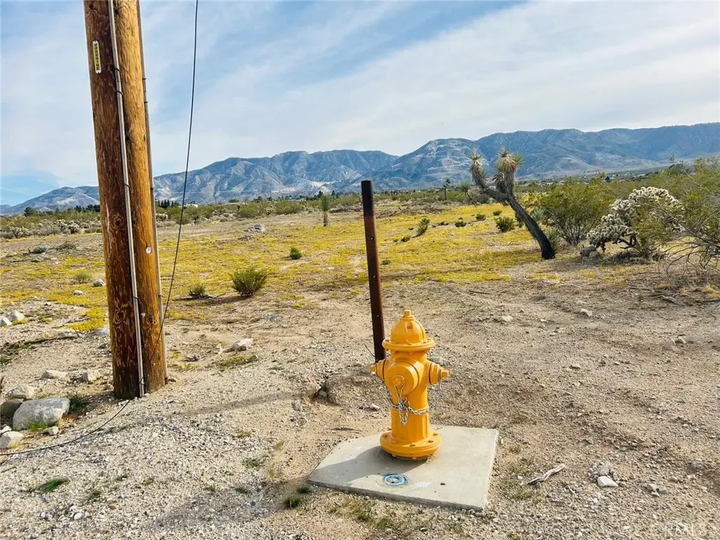 32 Amber, Lucerne Valley, CA — listing photo 1