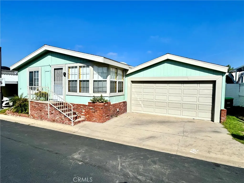 23301 Ridge Route Drive 175, Laguna Hills, CA — listing photo 1