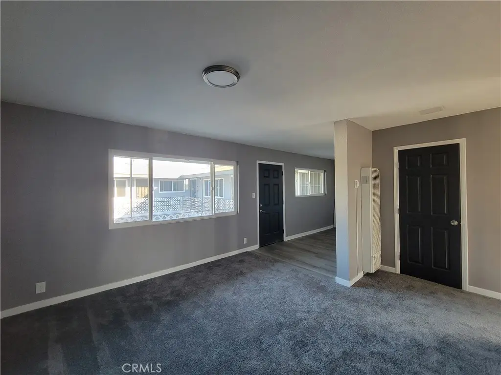 Residential Lease for rent at 409 E Market, Long Beach, Los Angeles County, CA featuring 2 beds and 1 bath