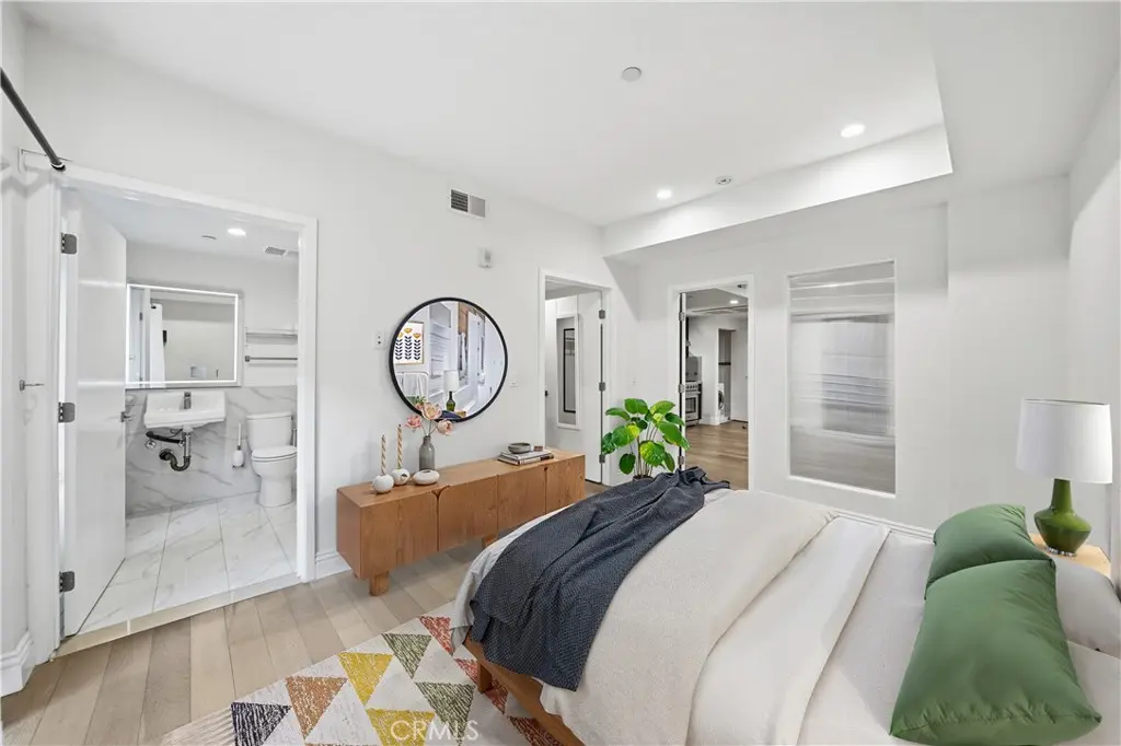 Condominium for sale at 2939 Leeward Avenue 311, Los Angeles, CA featuring 1 bed and 1 bath
