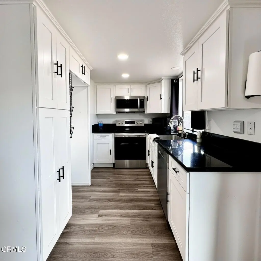 129 E Ventura Street A, Santa Paula, CA — listing photo 1