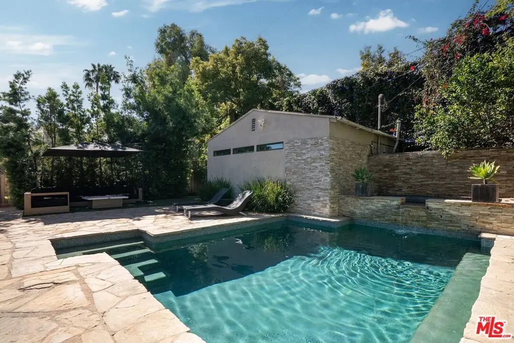 107 S Gardner Street, Los Angeles, CA — listing photo 1
