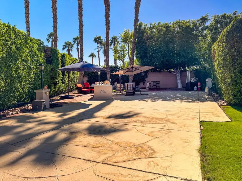 Mobile Home for sale at 80394 Avenue 48 120, Indio, CA