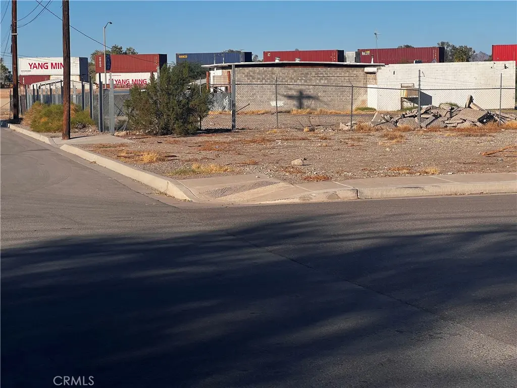 521 Quivera, Needles, CA — listing photo 1