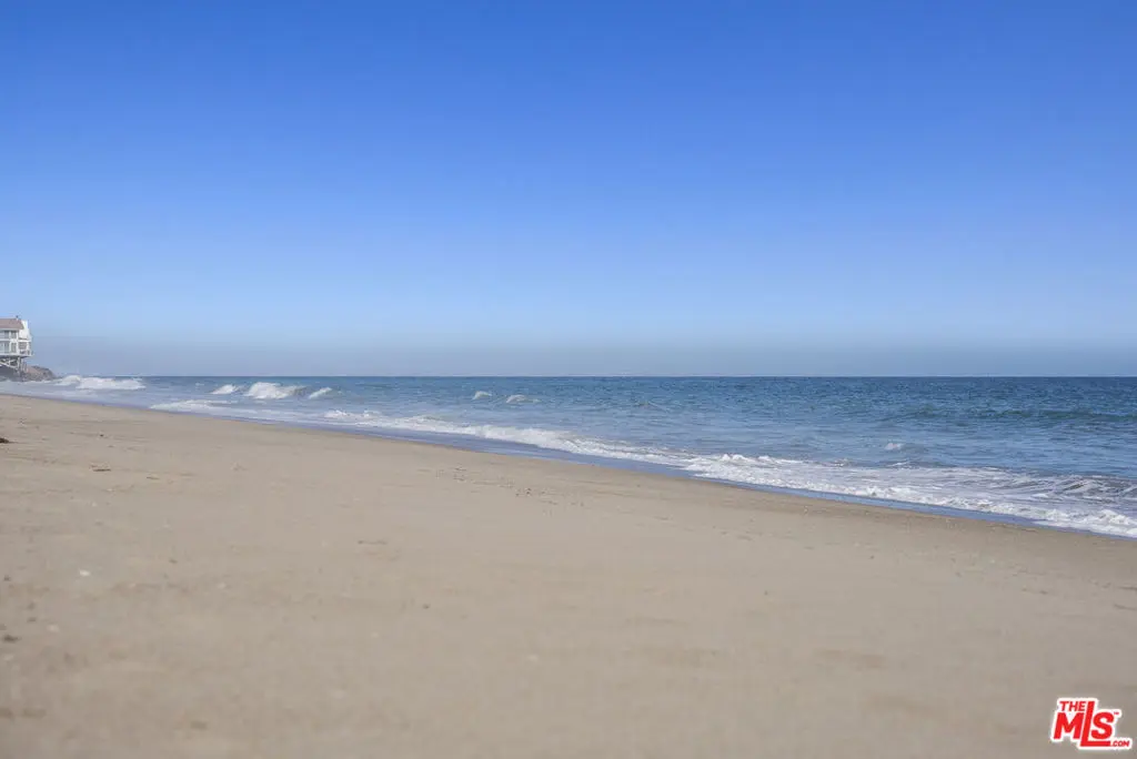 21506 Pacific Coast Highway, Malibu, CA — listing photo 1