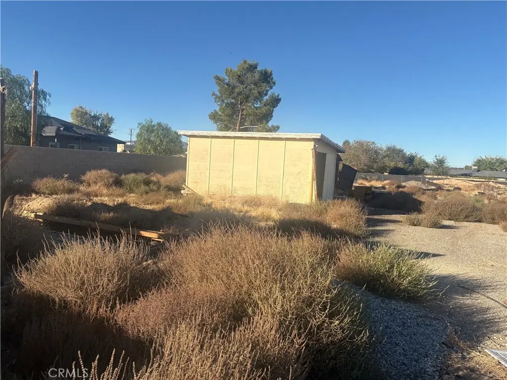 Single Family Residence for sale at 43029 7th Street E, Lancaster, CA featuring 1 bed and 1 bath