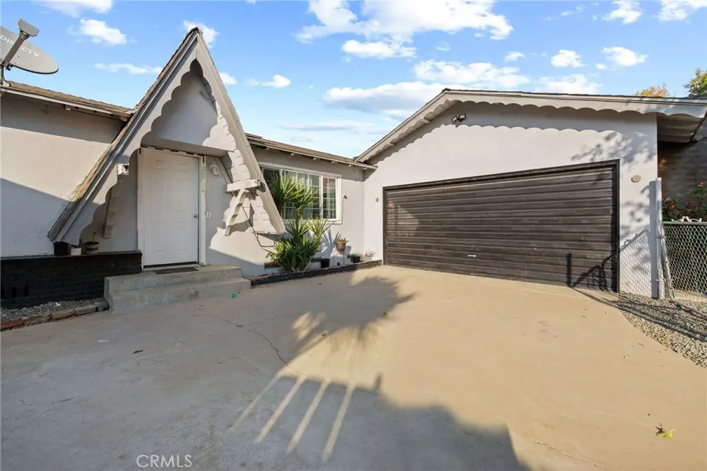 Single Family Residence for sale at 4620 Ave 228, Tulare, CA featuring 3 beds and 2 baths