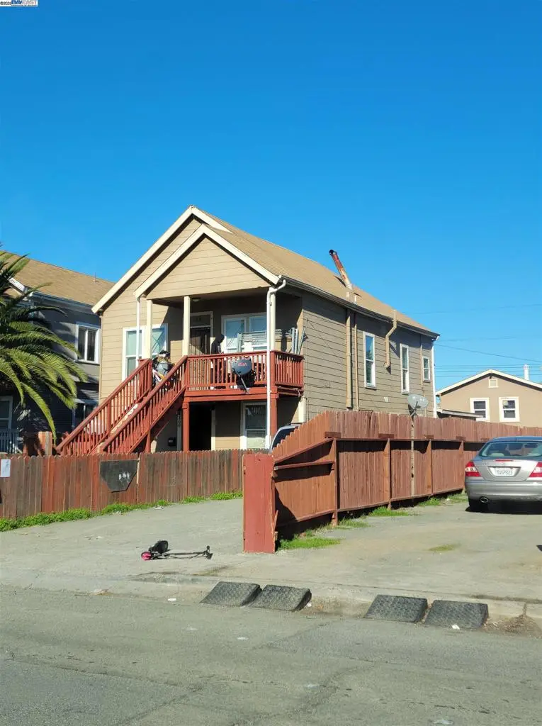 Quadruplex for sale at 1158 Louisiana St, Vallejo, CA
