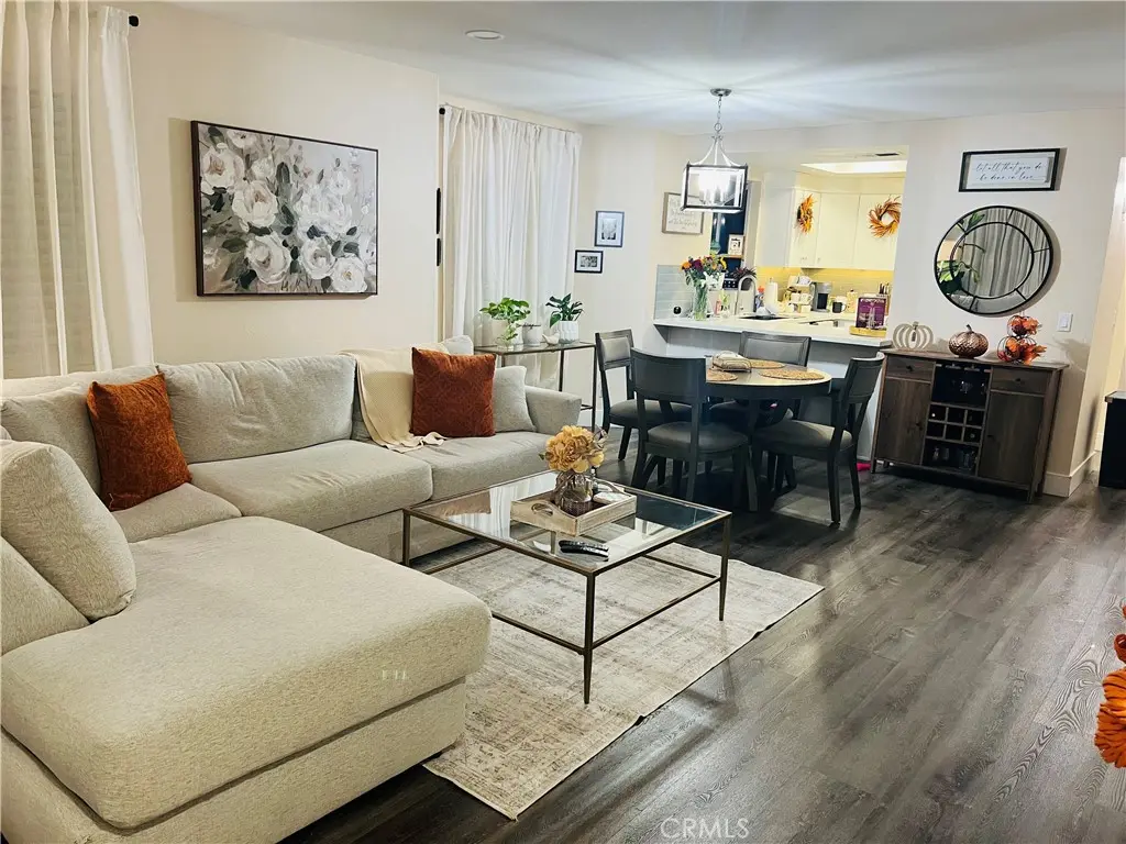 26972 Flo 305, Canyon Country, CA — listing photo 1