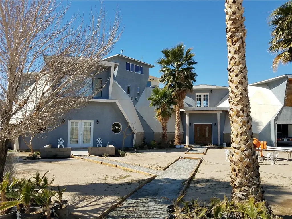 45985 Cottonwood Road, Newberry Springs, CA — listing photo 1
