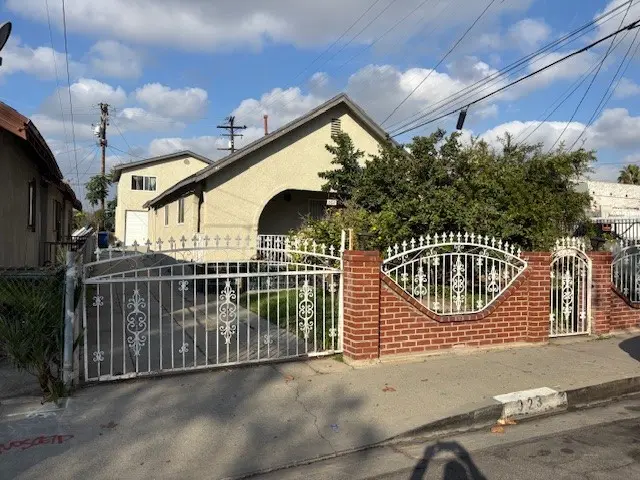 923 S Alma, East Los Angeles, CA — listing photo 1