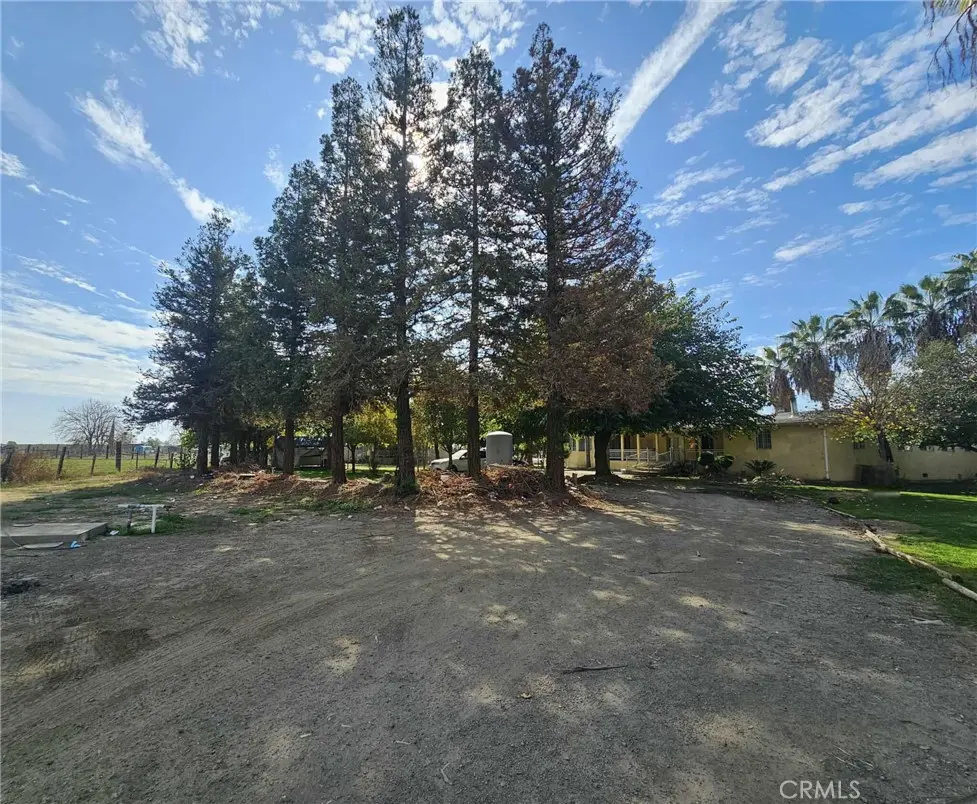 14398 Avenue 88, Pixley, CA — listing photo 1