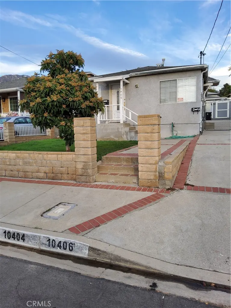 10406 10404 Mcclemont, Tujunga, CA — listing photo 1