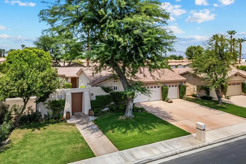 Residential Lease for rent at 78900 Rio Seco, La Quinta, Riverside County, CA featuring 3 beds and 2 baths