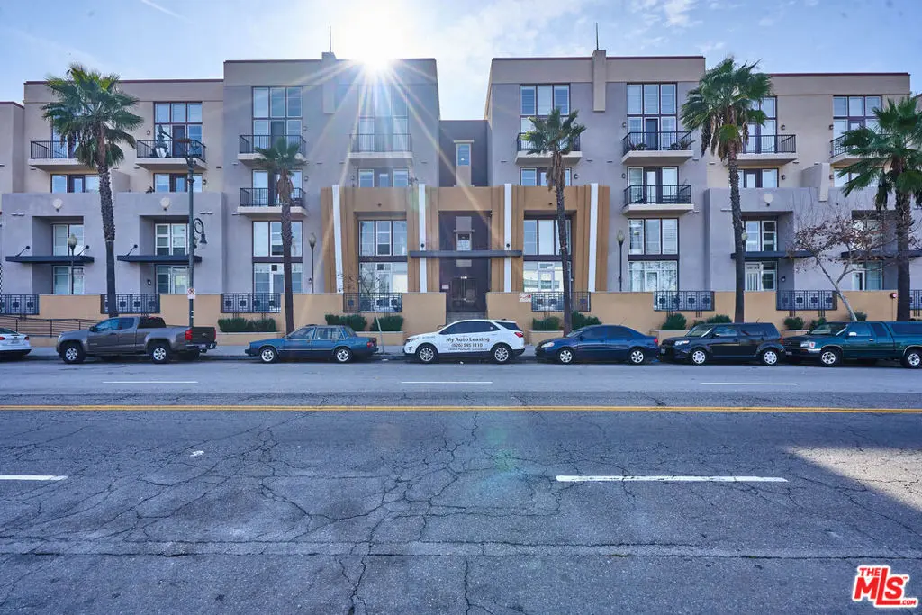 Residential Lease for rent at 360 W Avenue 26 314, Los Angeles, Los Angeles County, CA featuring 2 beds and 2 baths