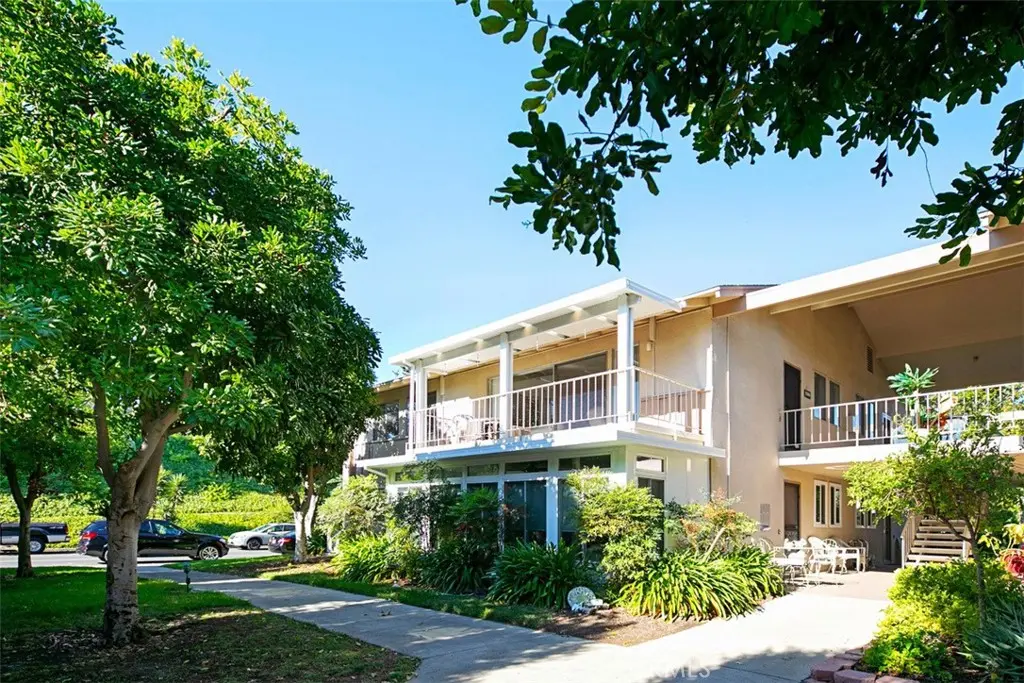 57 Calle Cadiz N, Laguna Woods, CA — listing photo 1