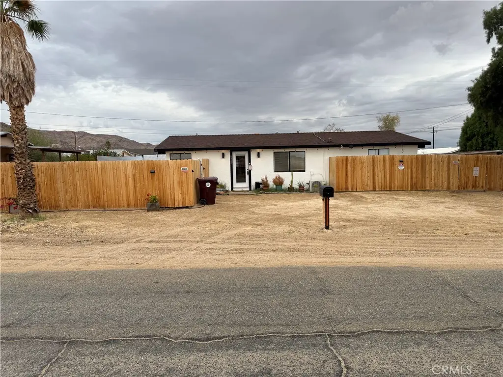 6922 Datura, 29 Palms, CA — listing photo 1